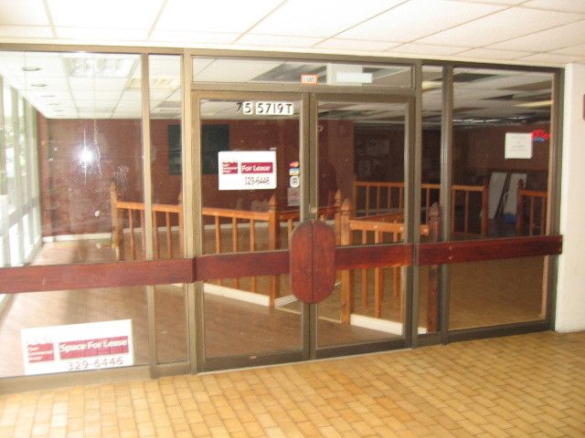 Kona Plaza: 75-5719 Alii Dr, Kailua Kona, HI 96740